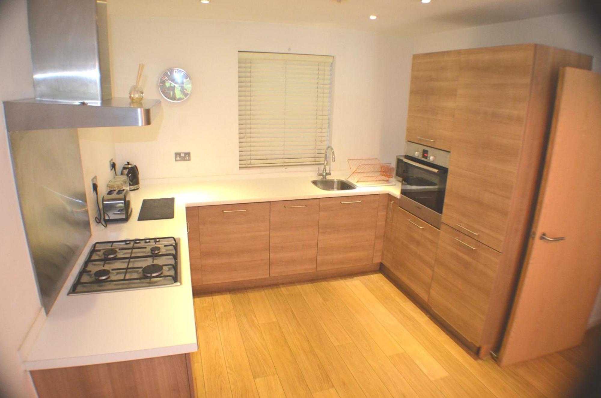 Brentwood Town Retreat - Large 2 Bedroom Apartment Екстер'єр фото